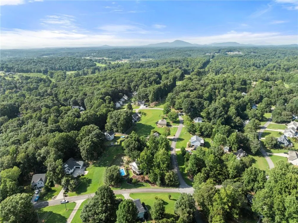 4001 Catawba Ridge Gainesville, GA 30506