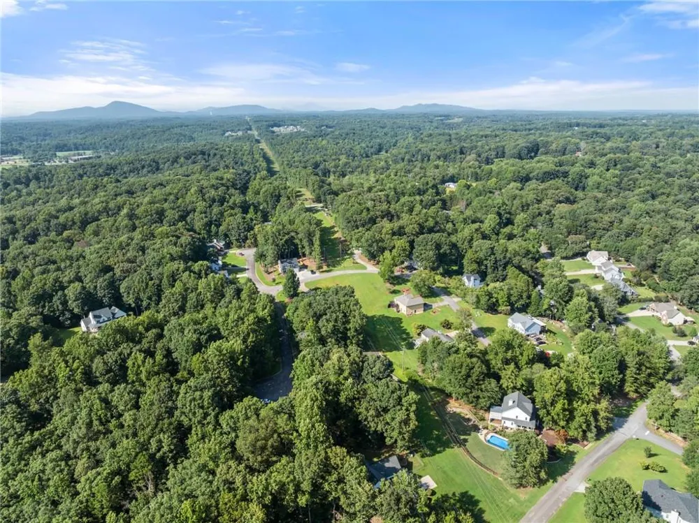 4001 Catawba Ridge Gainesville, GA 30506