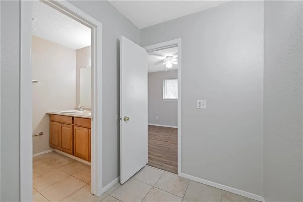 806 Judy Drive #B Georgetown, TX 78628