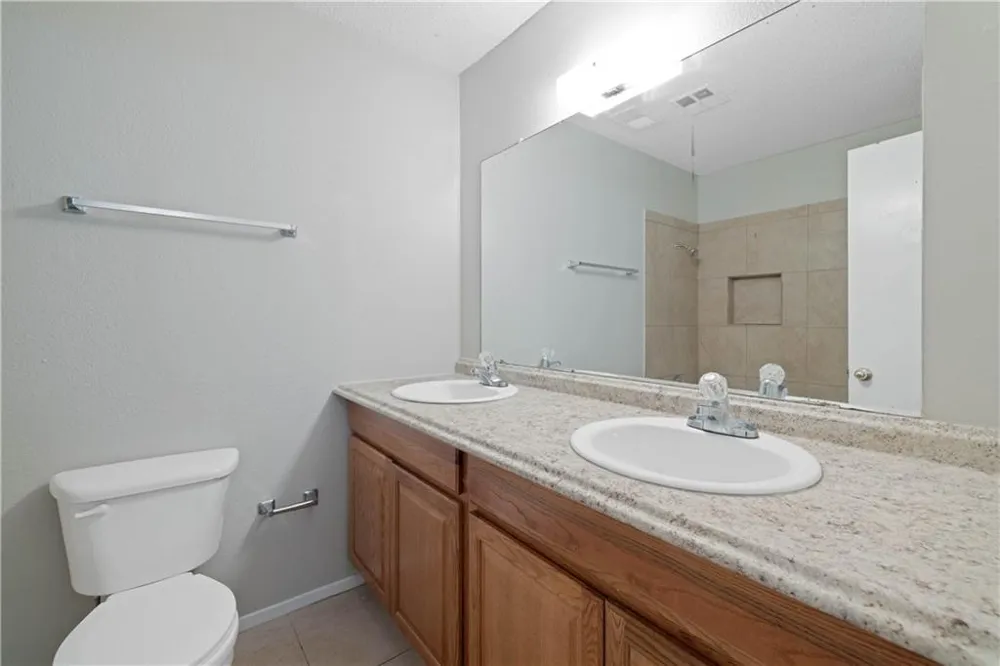 806 Judy Drive #B Georgetown, TX 78628