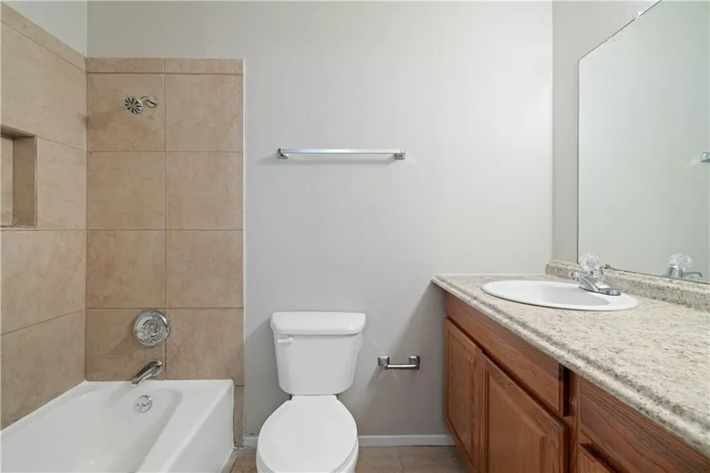 806 Judy Drive #B Georgetown, TX 78628