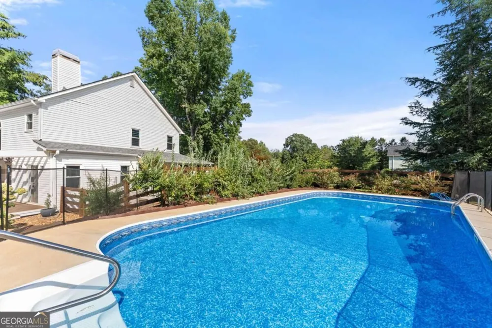 4001 Catawba RDG Gainesville, GA 30506