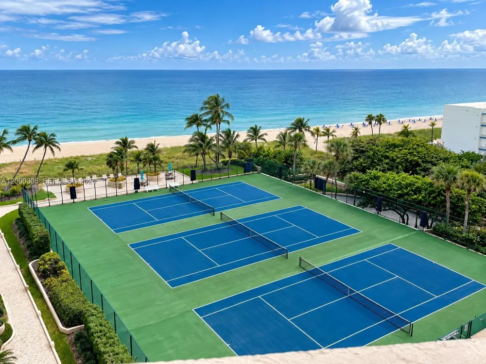 4900 Ocean Blvd #1011 Lauderdale By The Sea, FL 33308