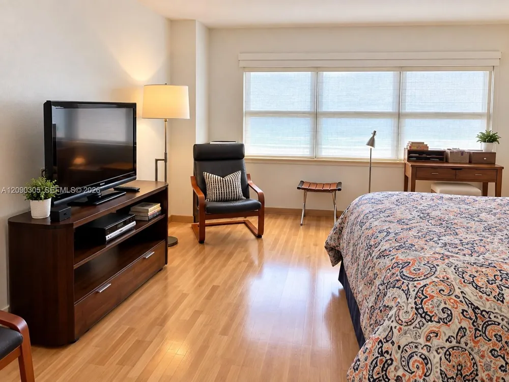 4900 Ocean Blvd #1011 Lauderdale By The Sea, FL 33308
