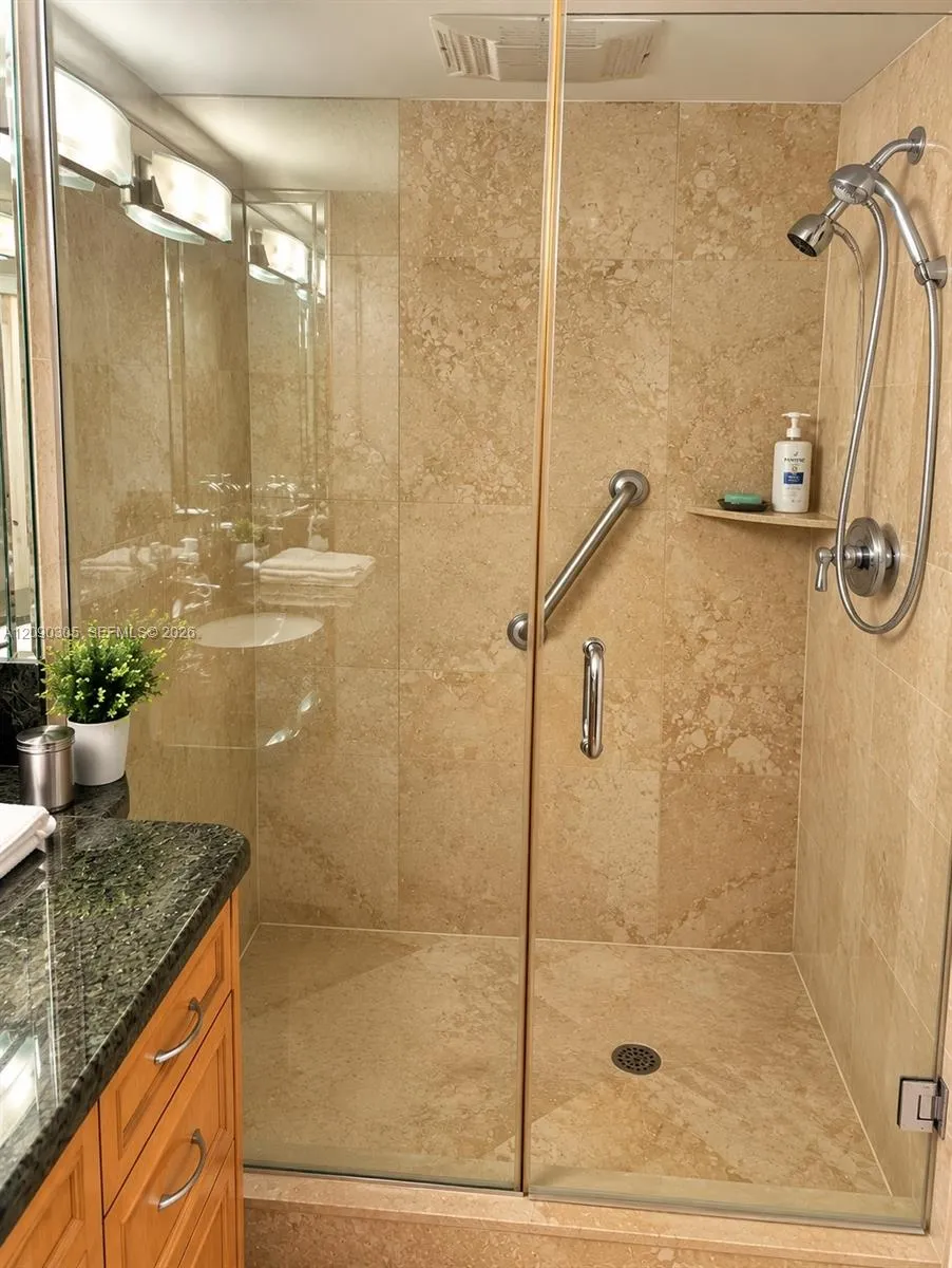 4900 Ocean Blvd #1011 Lauderdale By The Sea, FL 33308