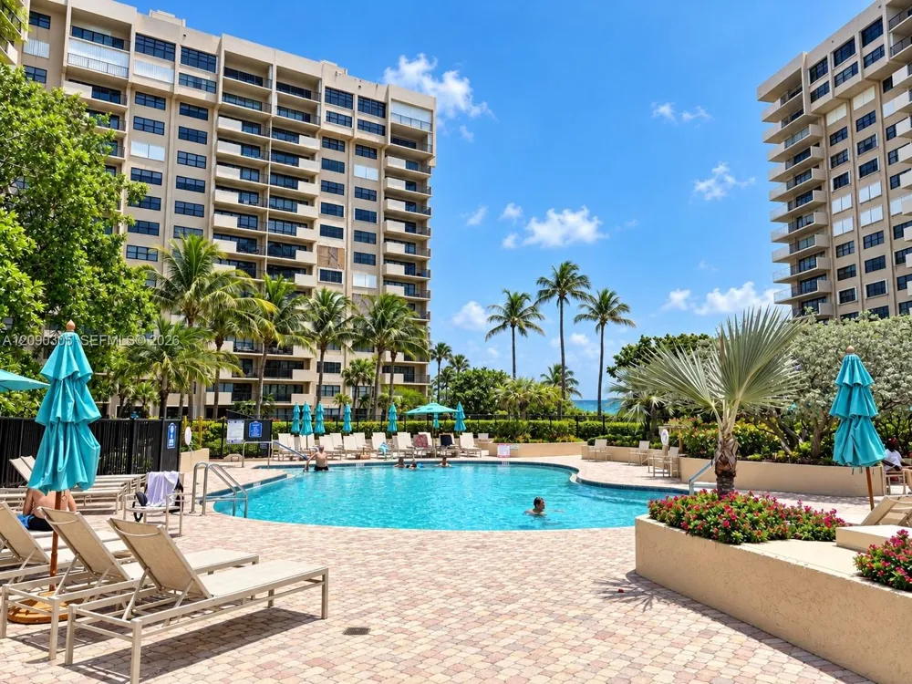 4900 Ocean Blvd #1011 Lauderdale By The Sea, FL 33308