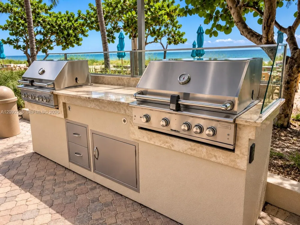 4900 Ocean Blvd #1011 Lauderdale By The Sea, FL 33308