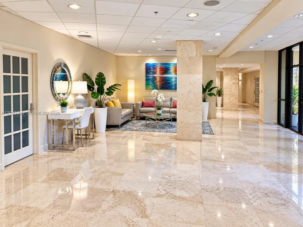 4900 Ocean Blvd #1011 Lauderdale By The Sea, FL 33308
