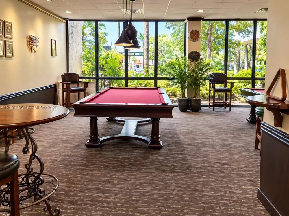 4900 Ocean Blvd #1011 Lauderdale By The Sea, FL 33308