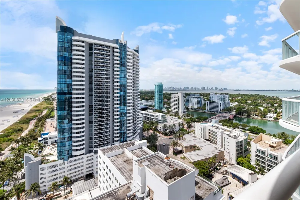 6365 Collins Ave #2206 Miami Beach, FL 33141