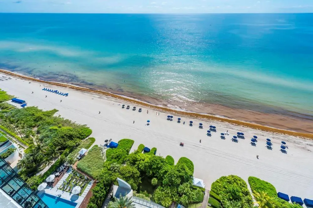 17121 Collins Avenue #2207 Sunny Isles Beach, FL 33160
