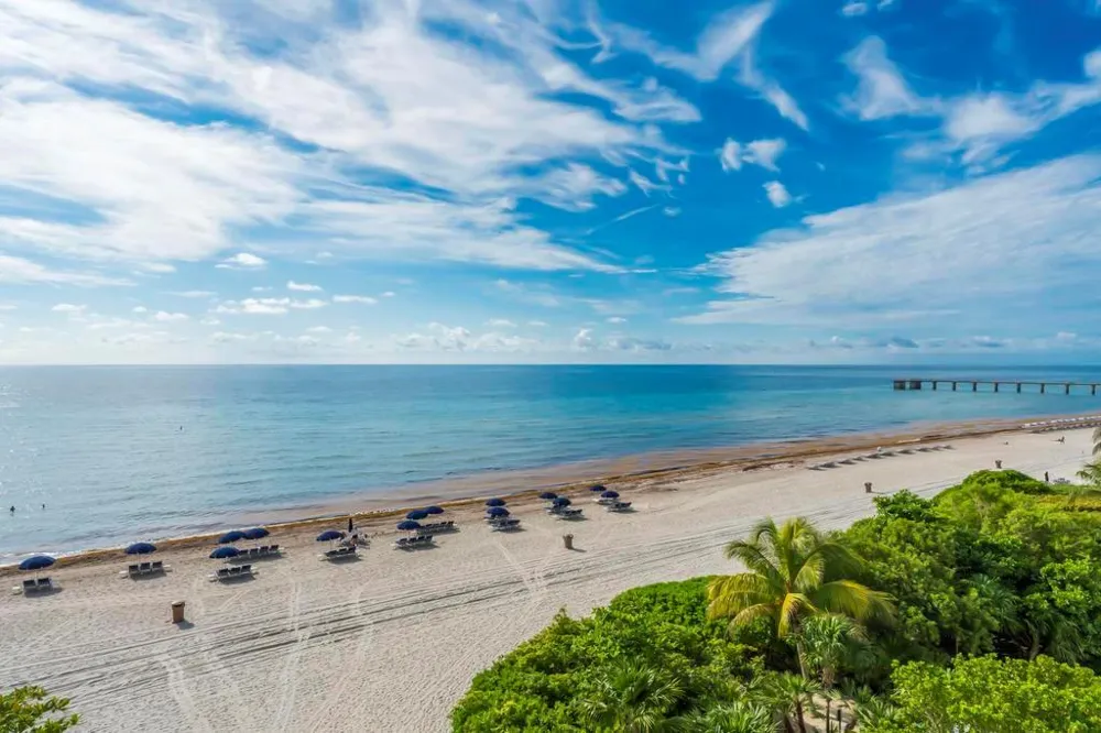 17121 Collins Avenue #2207 Sunny Isles Beach, FL 33160