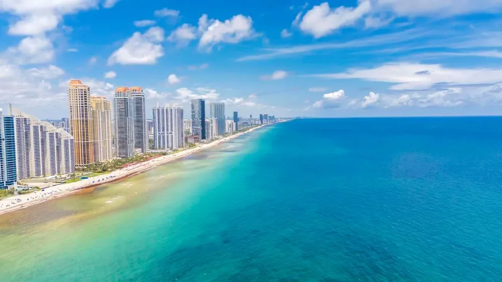 17121 Collins Avenue #2207 Sunny Isles Beach, FL 33160