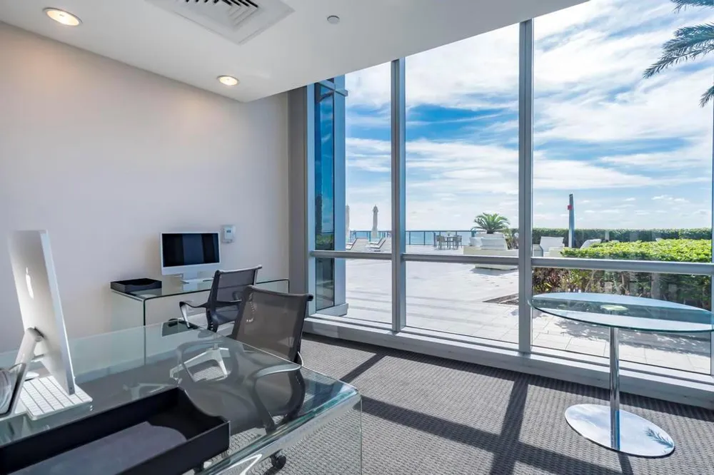 17121 Collins Avenue #2207 Sunny Isles Beach, FL 33160