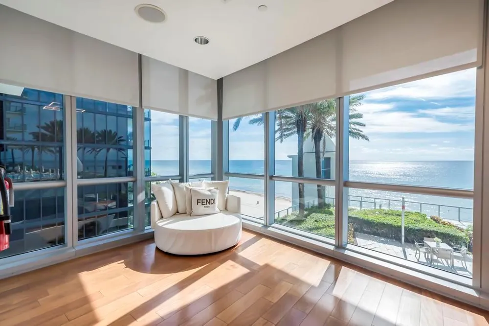 17121 Collins Avenue #2207 Sunny Isles Beach, FL 33160