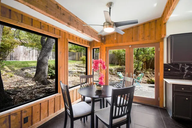 6304 WHITEMARSH VALLEY Walk Austin, TX 78746