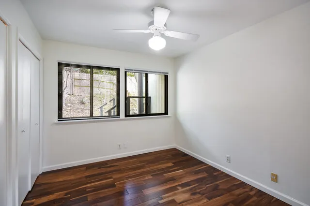 6304 WHITEMARSH VALLEY Walk Austin, TX 78746