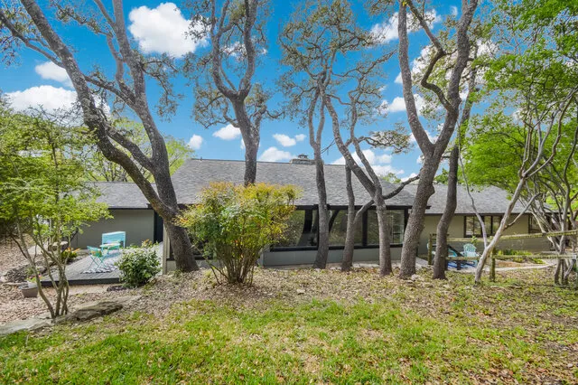 6304 WHITEMARSH VALLEY Walk Austin, TX 78746