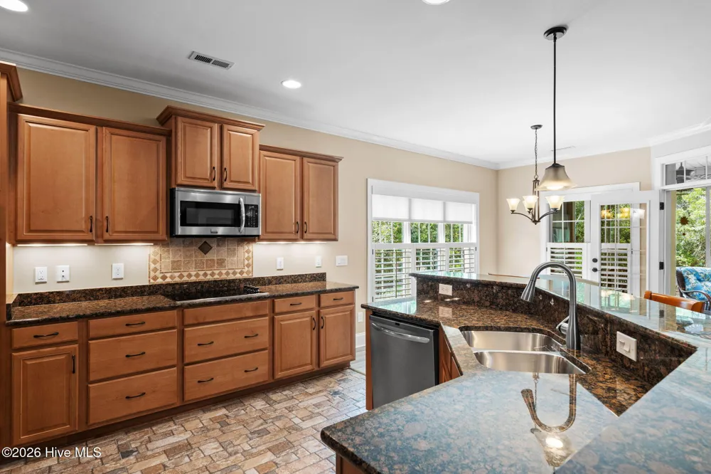 3693 Wingfoot Drive Southport, NC 28461