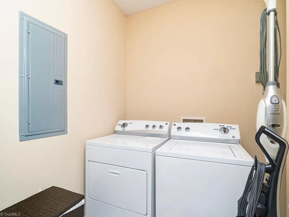 3031 Winston Drive Burlington, NC 27215
