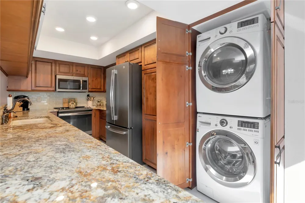 341 WINDRUSH LOOP #341 Tarpon Springs, FL 34689