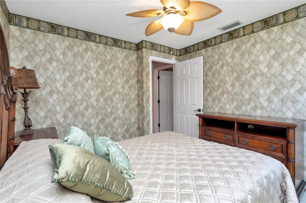 341 WINDRUSH LOOP #341 Tarpon Springs, FL 34689