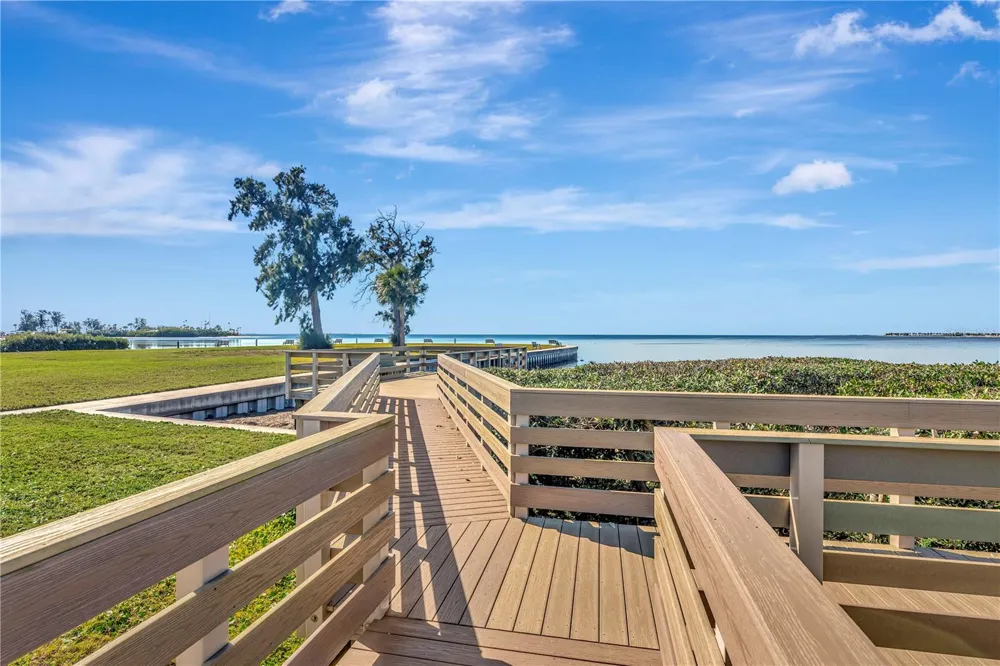 341 WINDRUSH LOOP #341 Tarpon Springs, FL 34689