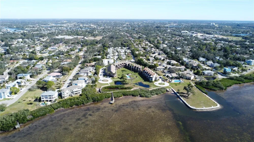 341 WINDRUSH LOOP #341 Tarpon Springs, FL 34689