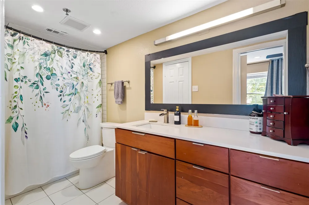 3100 Cole Avenue #206 Dallas, TX 75204