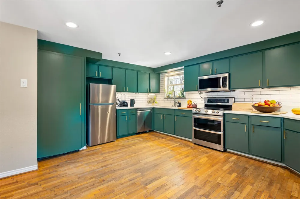 3100 Cole Avenue #206 Dallas, TX 75204