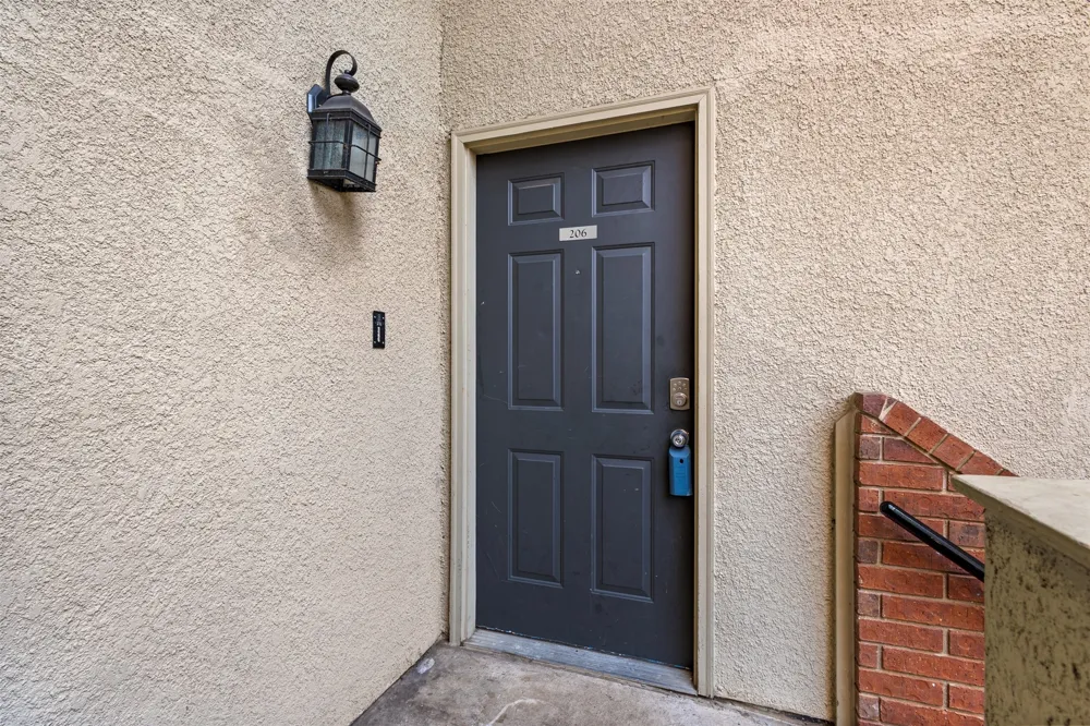 3100 Cole Avenue #206 Dallas, TX 75204