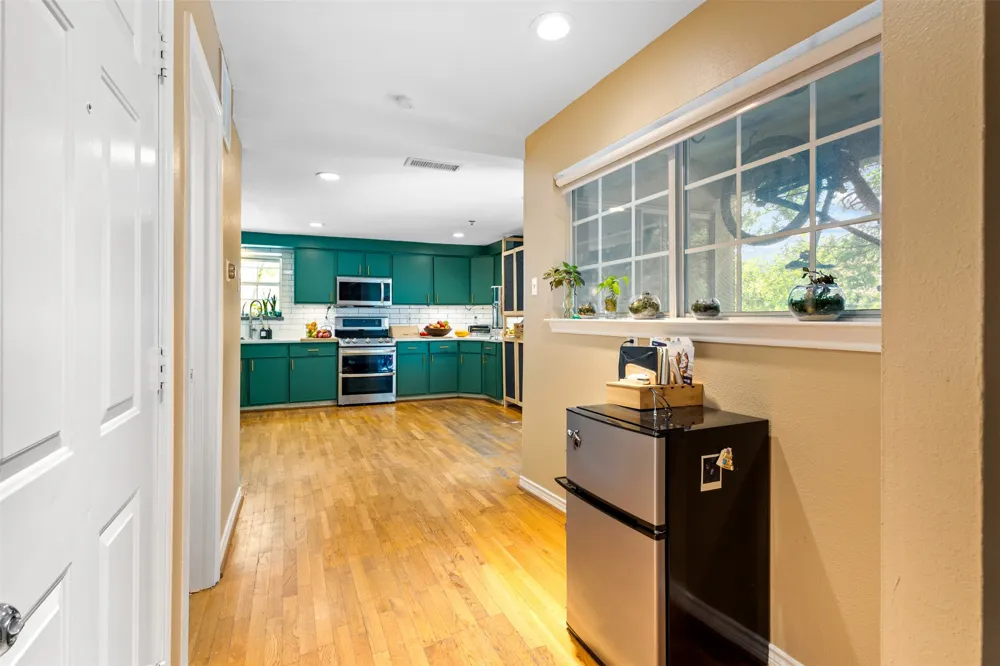 3100 Cole Avenue #206 Dallas, TX 75204