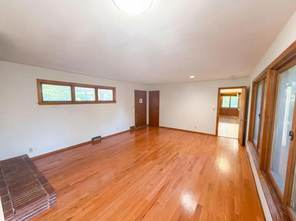 2000 Herschel Street Roseville, MN 55113