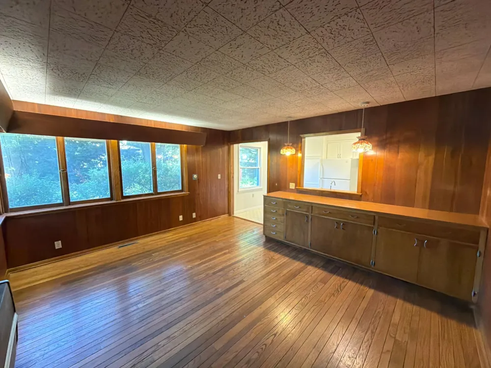 2000 Herschel Street Roseville, MN 55113
