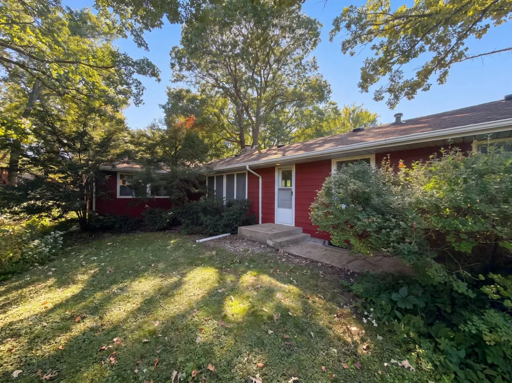 2000 Herschel Street Roseville, MN 55113