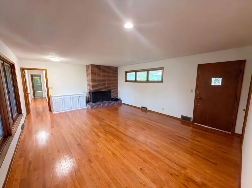2000 Herschel Street Roseville, MN 55113