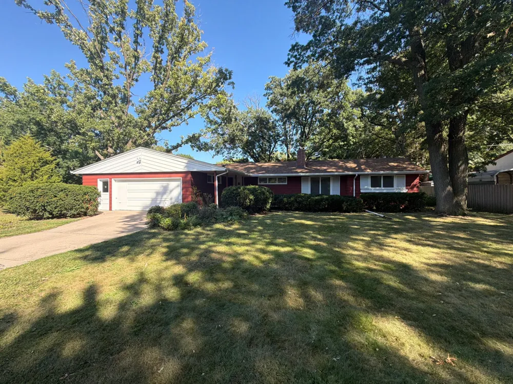 2000 Herschel Street Roseville, MN 55113