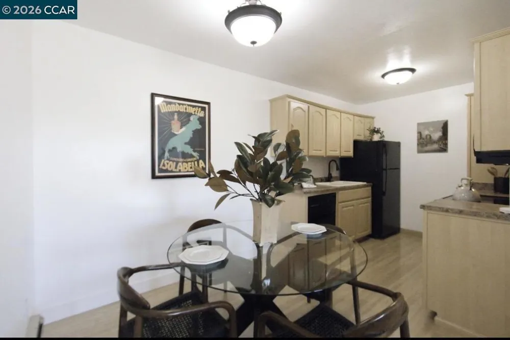 100 Kinross Dr #30 Walnut Creek, CA 94598