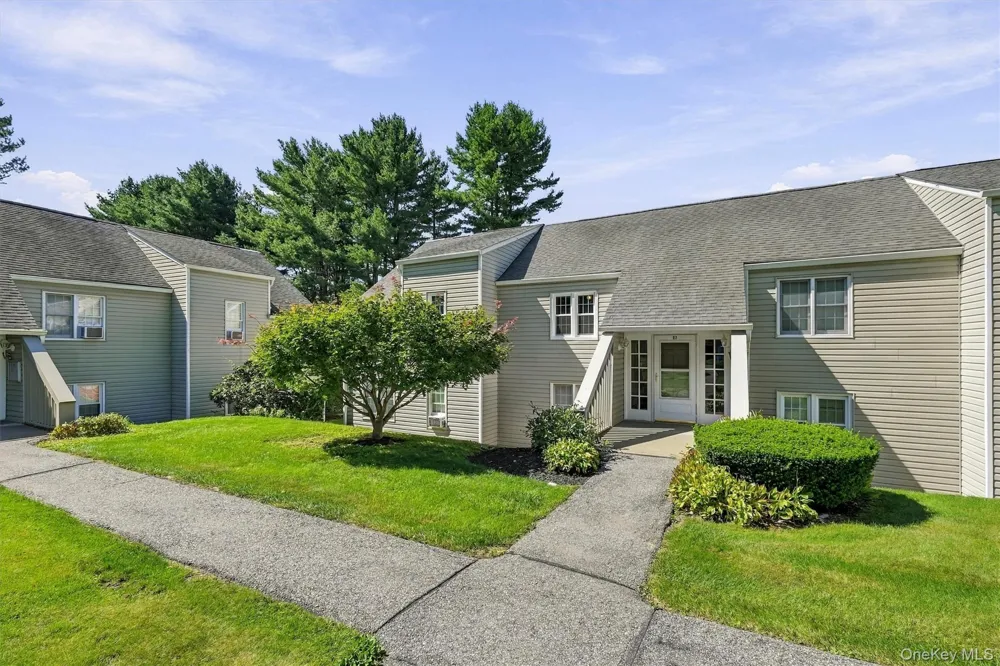 1704 Holly Stream Court Brewster, NY 10509