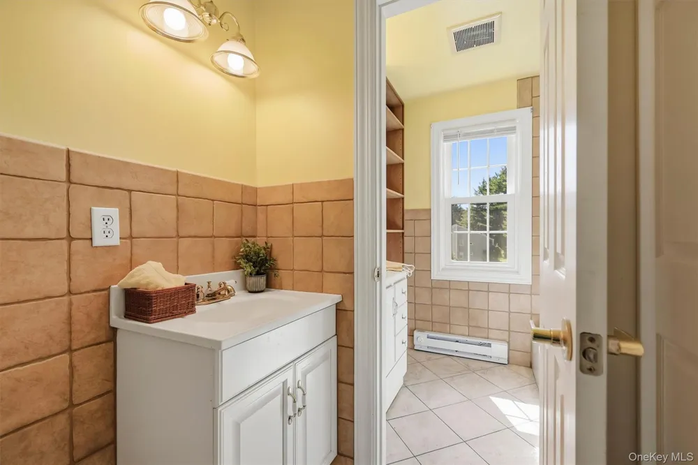 1704 Holly Stream Court Brewster, NY 10509