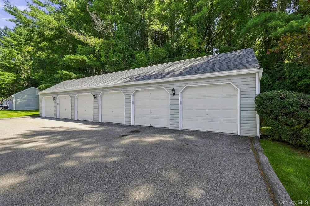 1704 Holly Stream Court Brewster, NY 10509