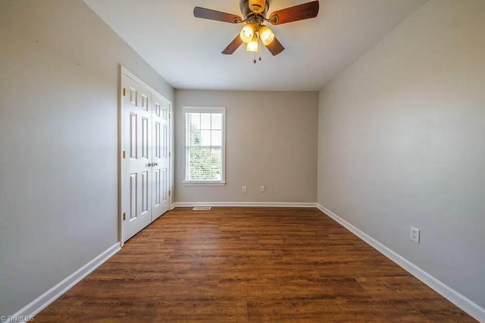6132 Birkdale Drive High Point, NC 27265