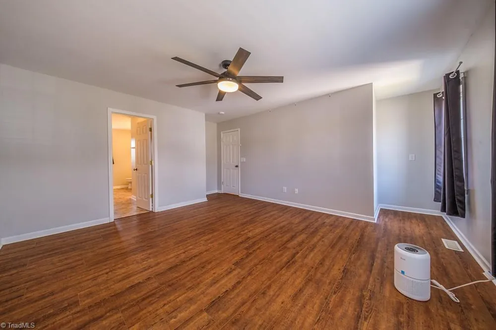 6132 Birkdale Drive High Point, NC 27265