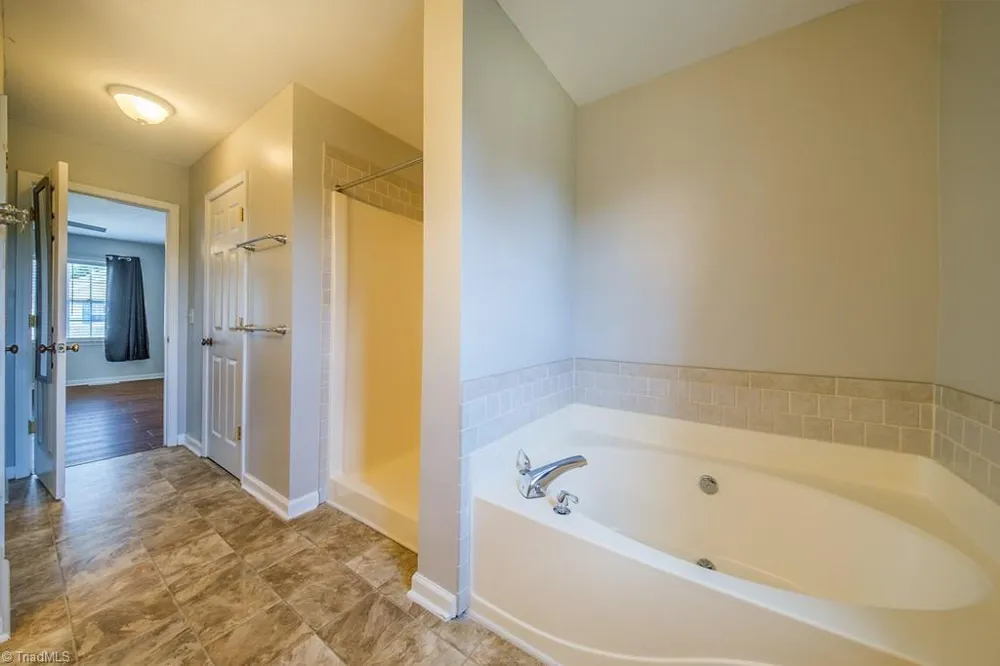 6132 Birkdale Drive High Point, NC 27265