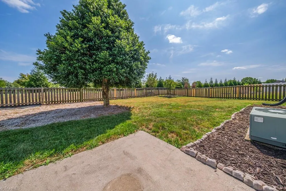 6132 Birkdale Drive High Point, NC 27265