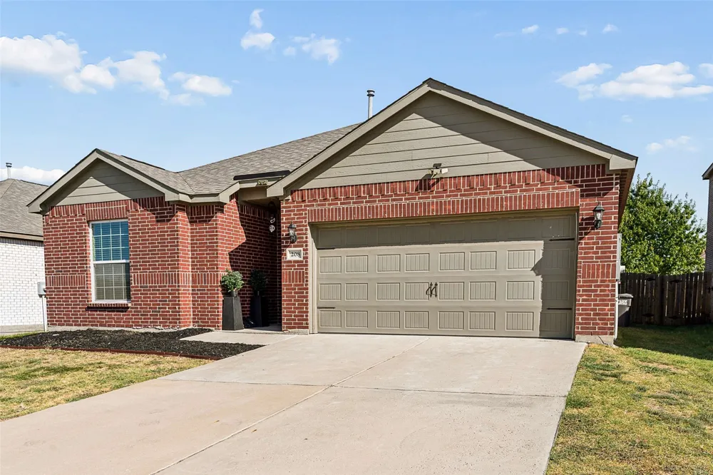 208 Emma Drive Anna, TX 75409