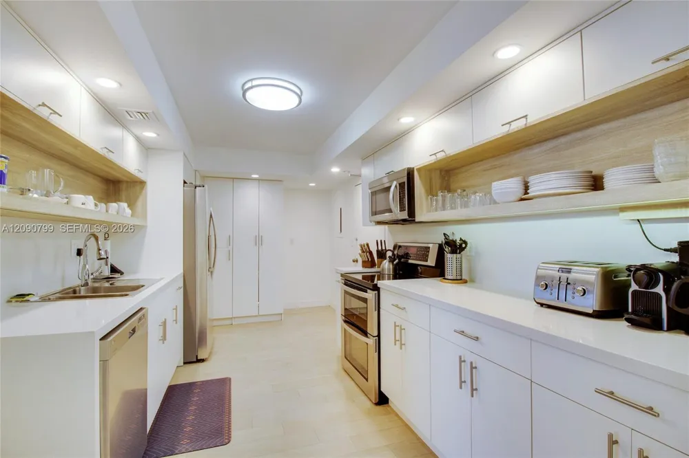 1111 Crandon Blvd #B606 Key Biscayne, FL 33149