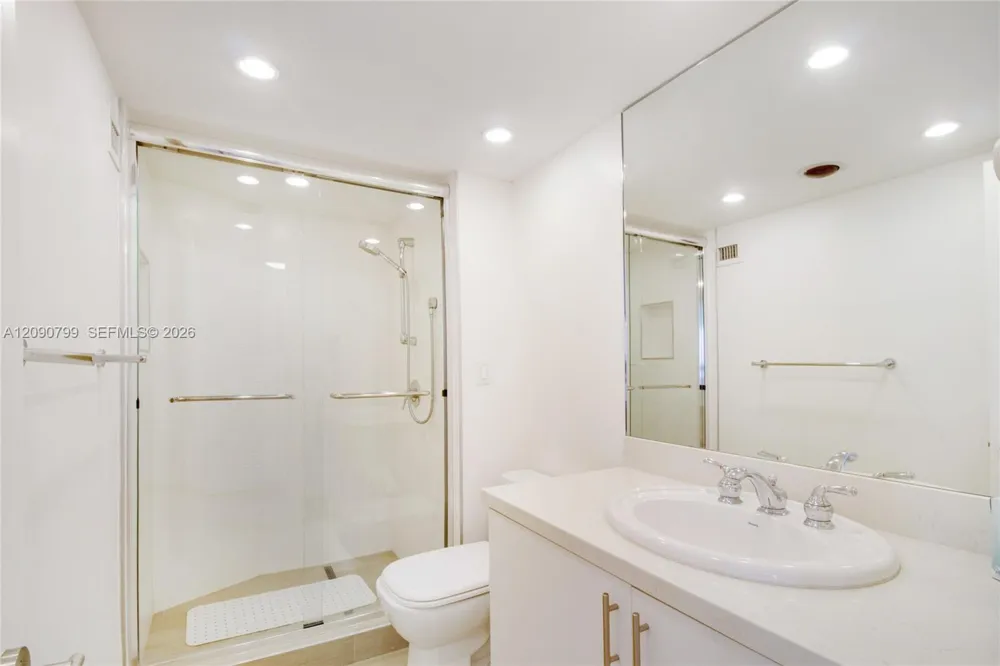 1111 Crandon Blvd #B606 Key Biscayne, FL 33149