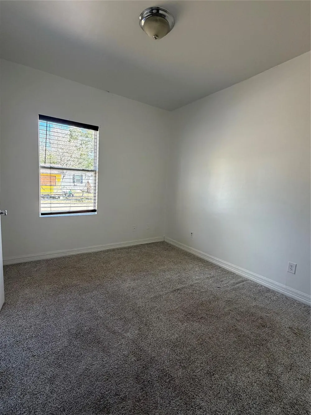 413 W Hamilton Cuero, TX 77954