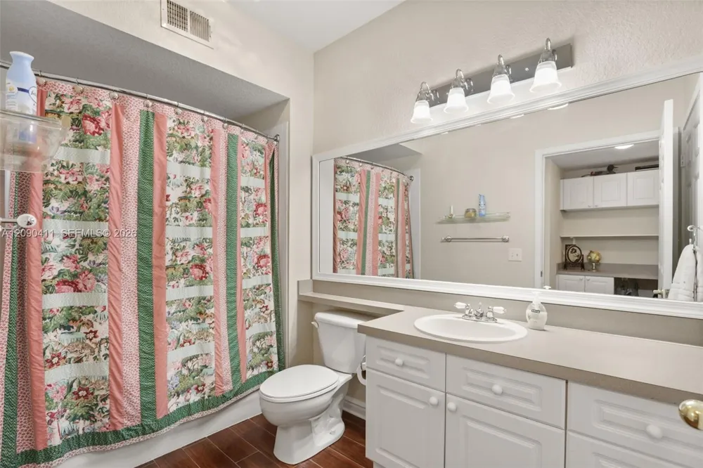 211 Longview #102 Kissimmee, FL 34747
